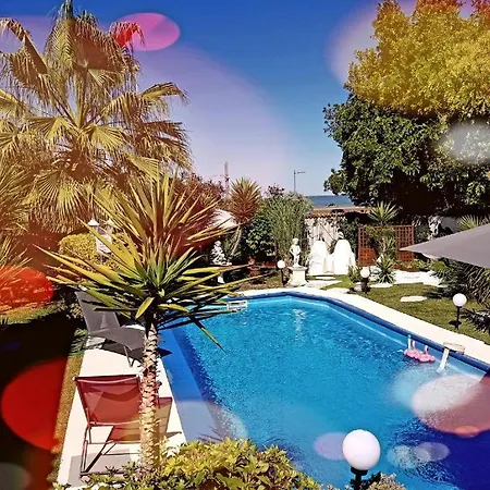 Villa Helene-Suite Junior-Piscine Privee, Montpellier Sud - Aeroport- Zenith Arena,Carnon Plages, La Grande Motta 度假居 Pérols