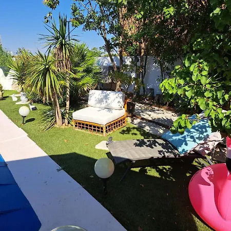Дом отдыха Suite-junior -villa Helene - Montpellier Sud - Aeroport- Piscine Privee-2mn Des Plages