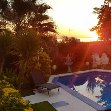 Holiday home Suite-junior -villa Helene - Montpellier Sud - Aeroport- Piscine Privee-2mn Des Plages